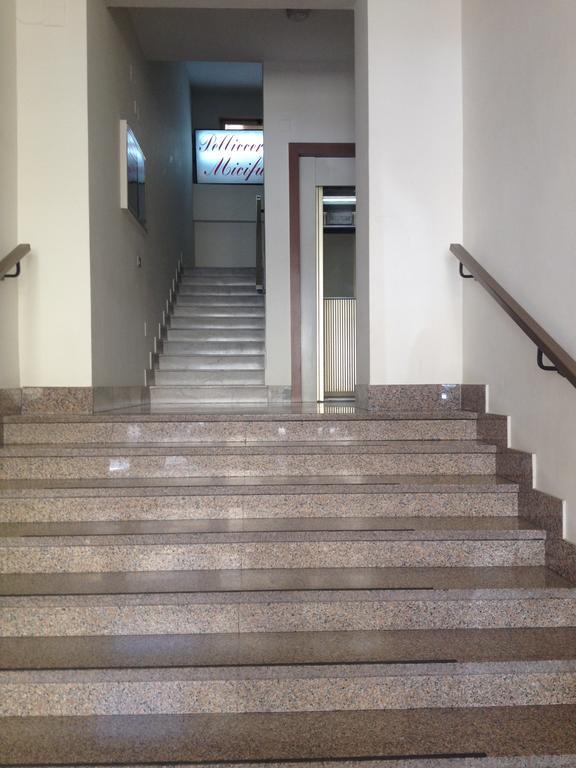 Rooms2Rent 레조디칼라브리아 외부 사진