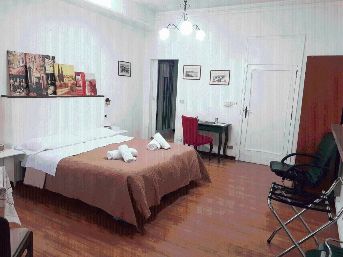 Rooms2Rent 레조디칼라브리아 외부 사진