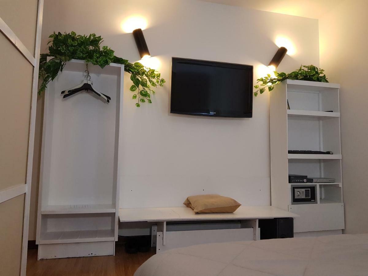 Rooms2Rent 레조디칼라브리아 외부 사진